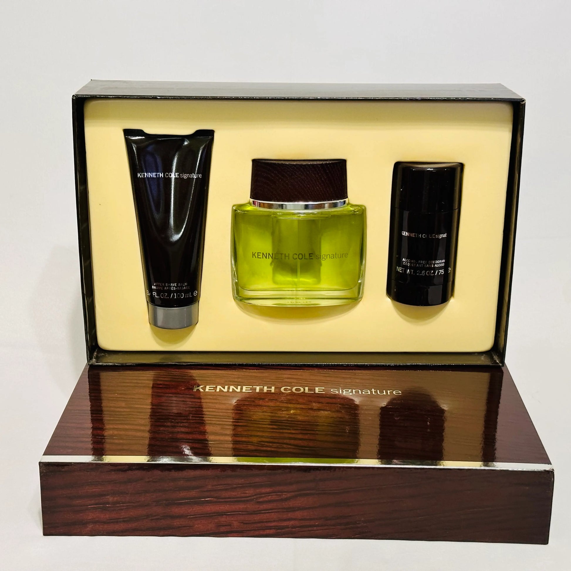 Signature Men 3-PC Gift Set by Kenneth Cole Eau de Toilette - PERFUME BOUTIQUE